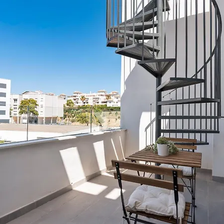 Sunny Terrace Penthouse Apartment